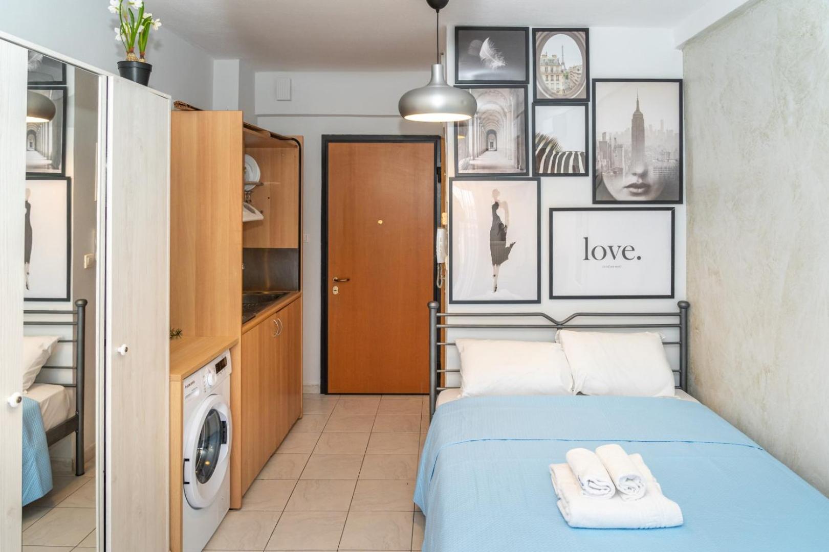 Kosmos Service Apartment Beautiful Studio 3 With Additional Cost Parking Szaloniki Kültér fotó