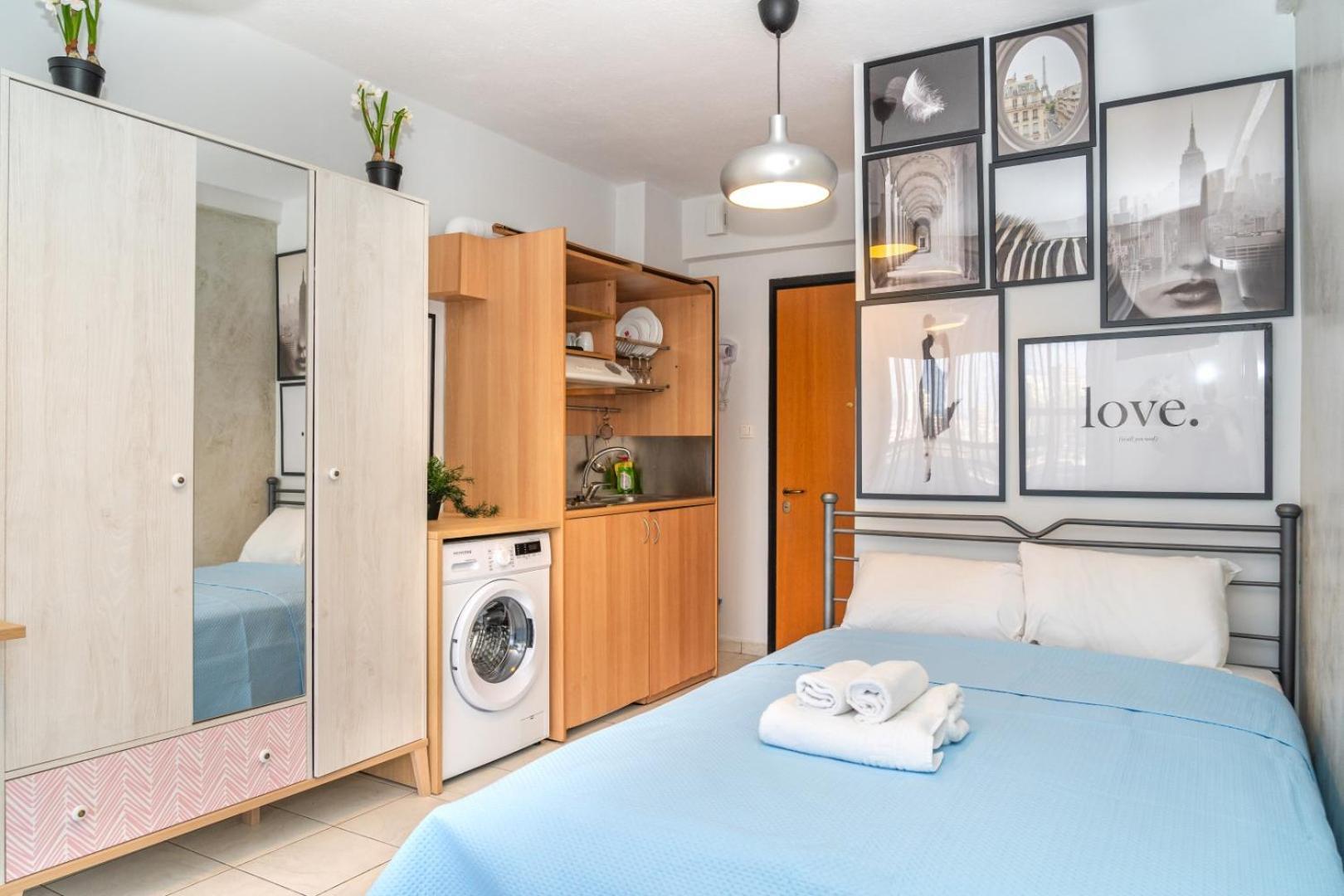 Kosmos Service Apartment Beautiful Studio 3 With Additional Cost Parking Szaloniki Kültér fotó