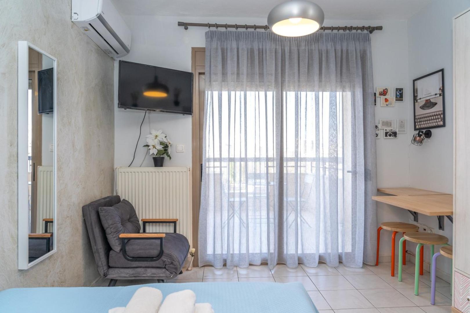 Kosmos Service Apartment Beautiful Studio 3 With Additional Cost Parking Szaloniki Kültér fotó