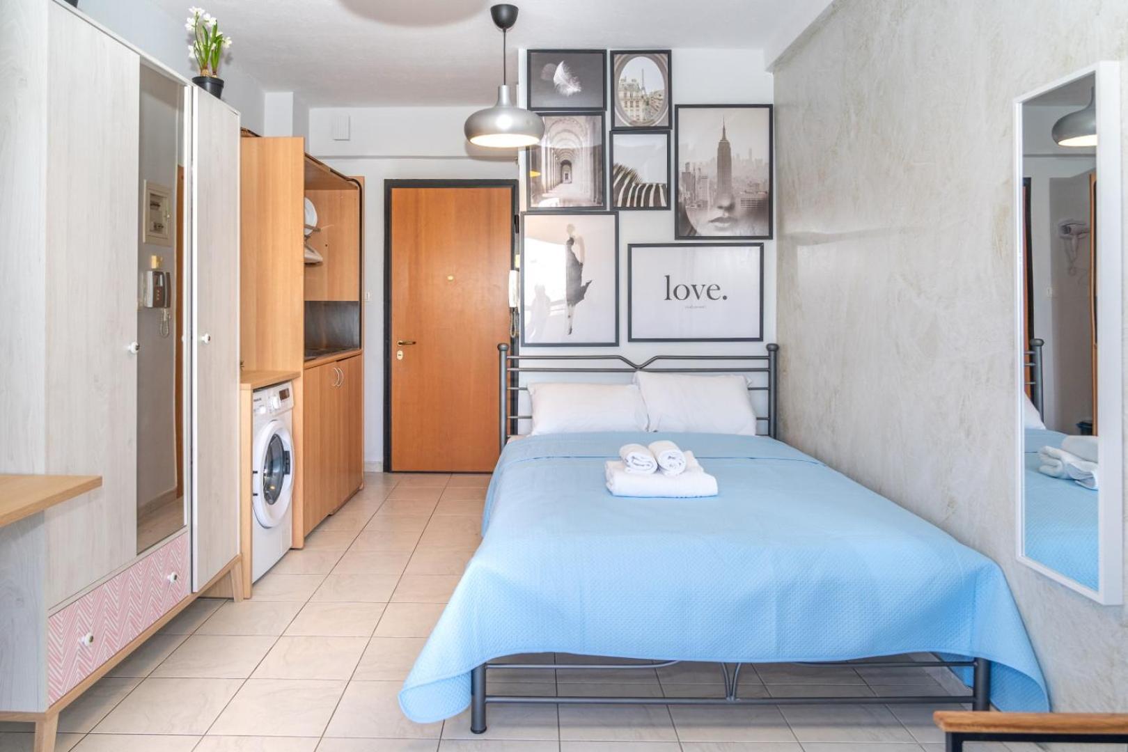 Kosmos Service Apartment Beautiful Studio 3 With Additional Cost Parking Szaloniki Kültér fotó