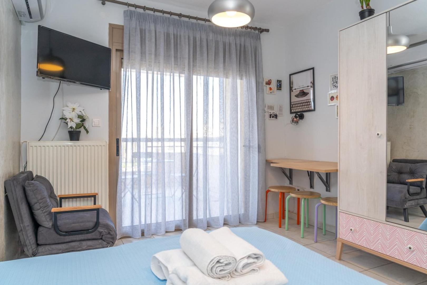 Kosmos Service Apartment Beautiful Studio 3 With Additional Cost Parking Szaloniki Kültér fotó